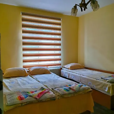 комплекс петлето Holiday home *